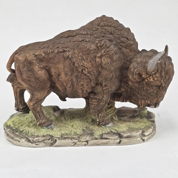 Buffalo Andrea By Sadek Ceramic Figurine # 5955 7' X 5" Made in Japan - Picture 1 of 9